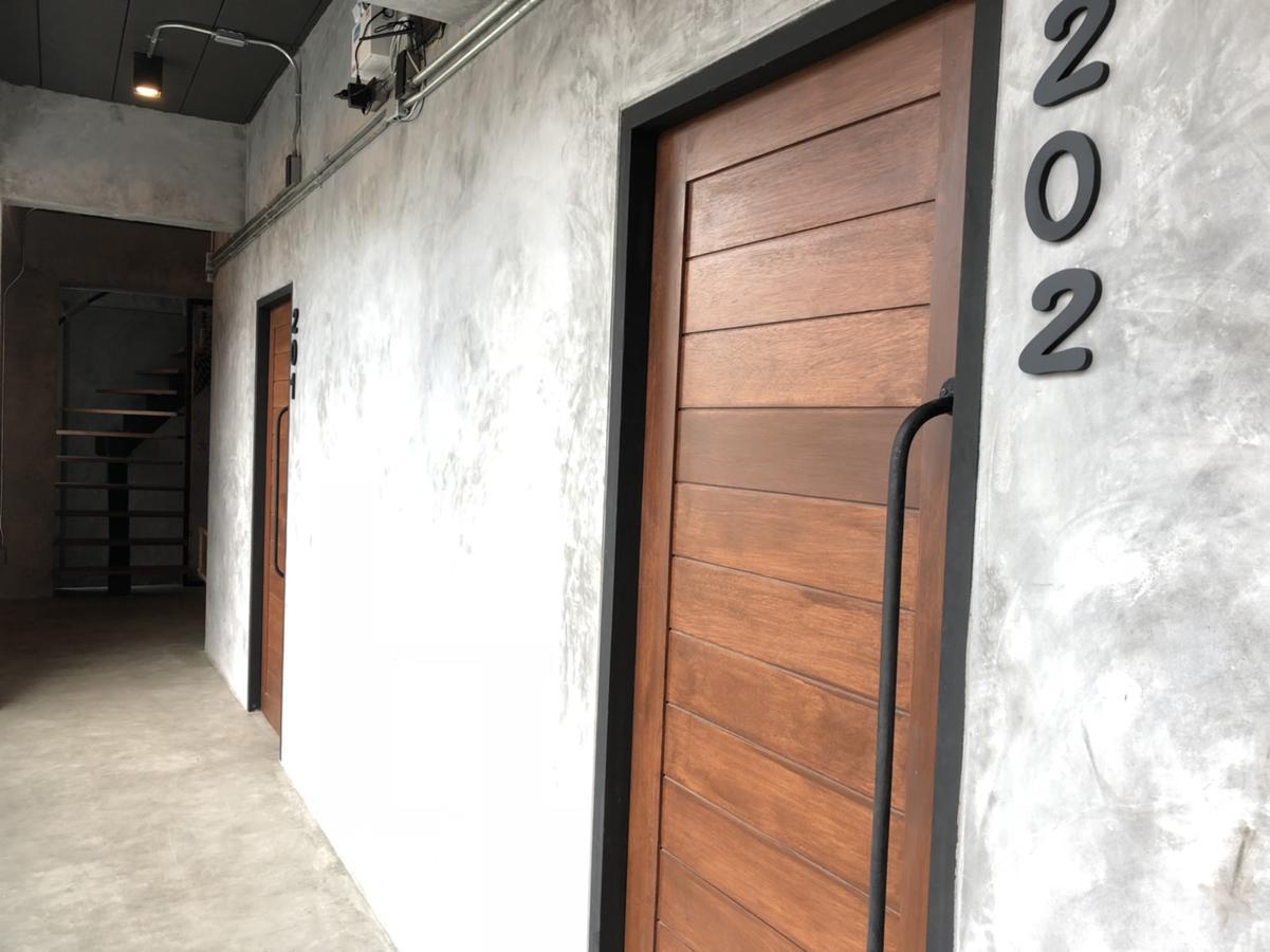 Blackjack Bar&Hostel Strand von Chaweng Exterior foto